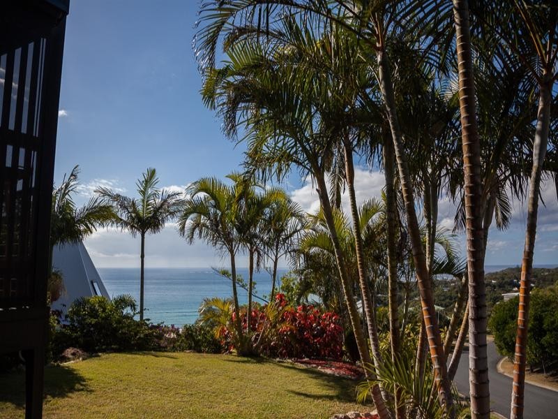 119 Tramican Street, Point Lookout QLD 4183