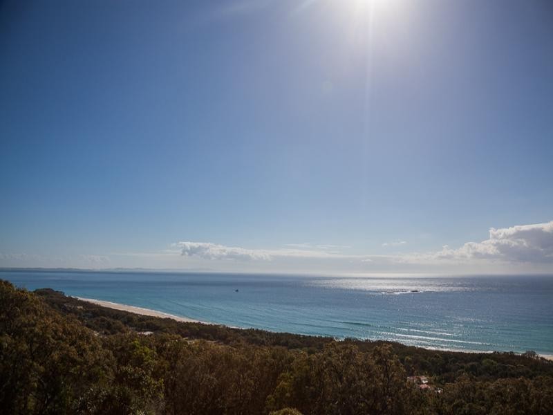 119 Tramican Street, Point Lookout QLD 4183