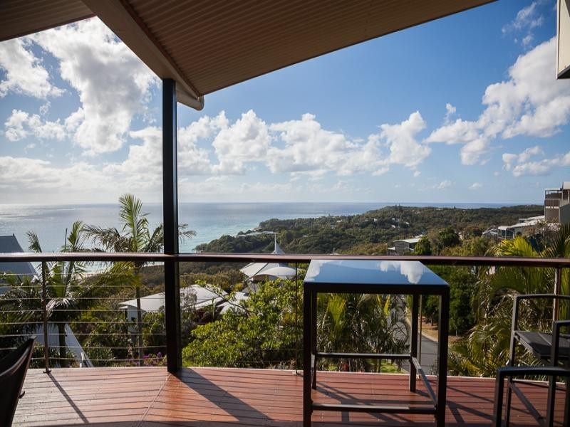 119 Tramican Street, Point Lookout QLD 4183