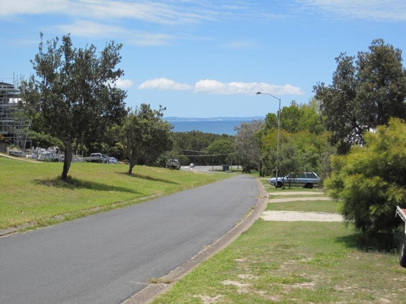 24 George Nothling Drive, Point Lookout QLD 4183