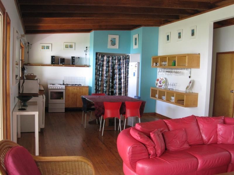 2 / 83  Tramican, Point Lookout QLD 4183