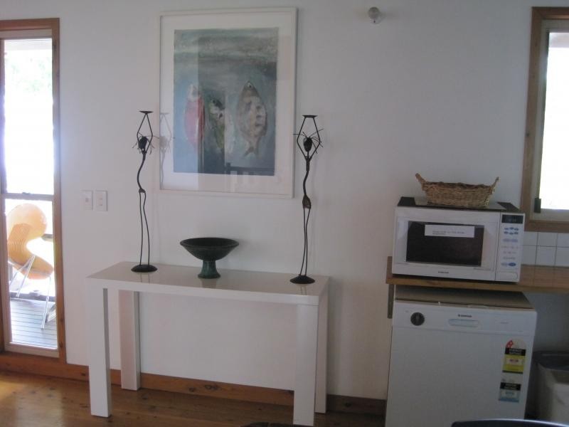 2 / 83  Tramican, Point Lookout QLD 4183