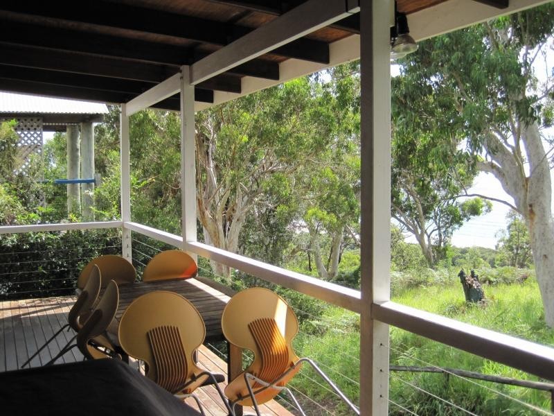 2 / 83  Tramican, Point Lookout QLD 4183