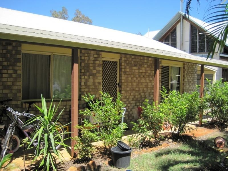 25 Gonzales St, Amity Point QLD 4183