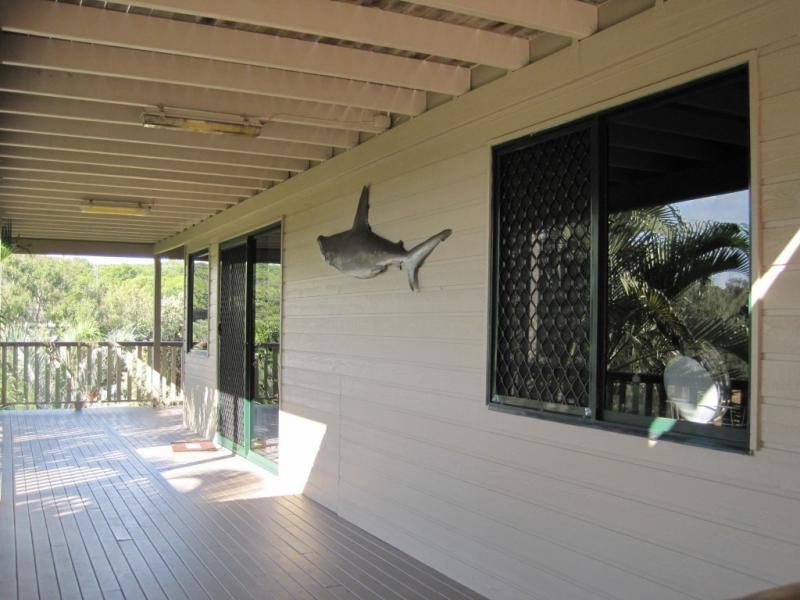 44 Cumming Parade, Point Lookout QLD 4183