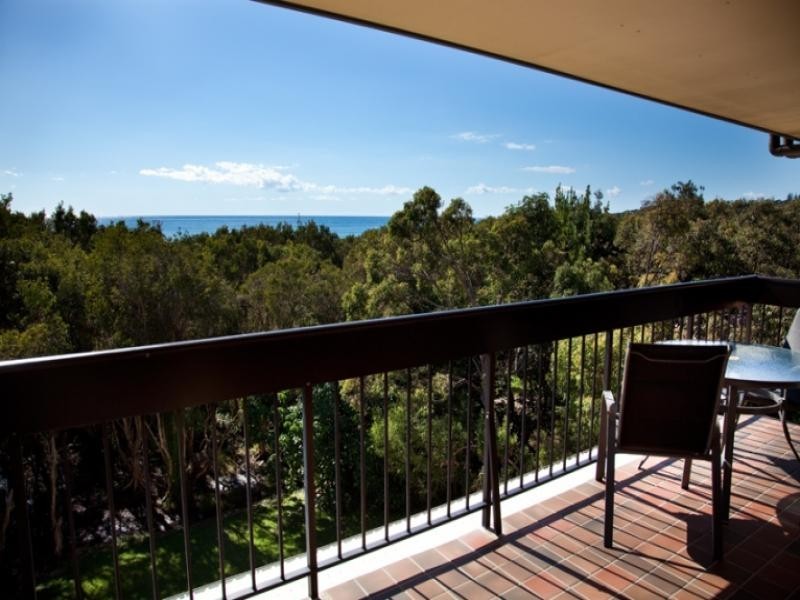 63/112 Dickson Way, Point Lookout QLD 4183