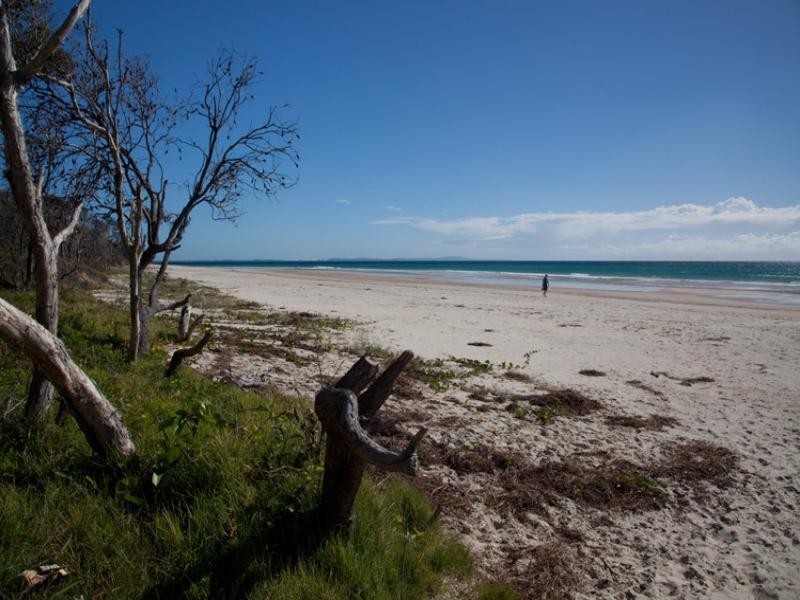 Penthouse /Anchorage Village Dickson Way, Point Lookout QLD 4183