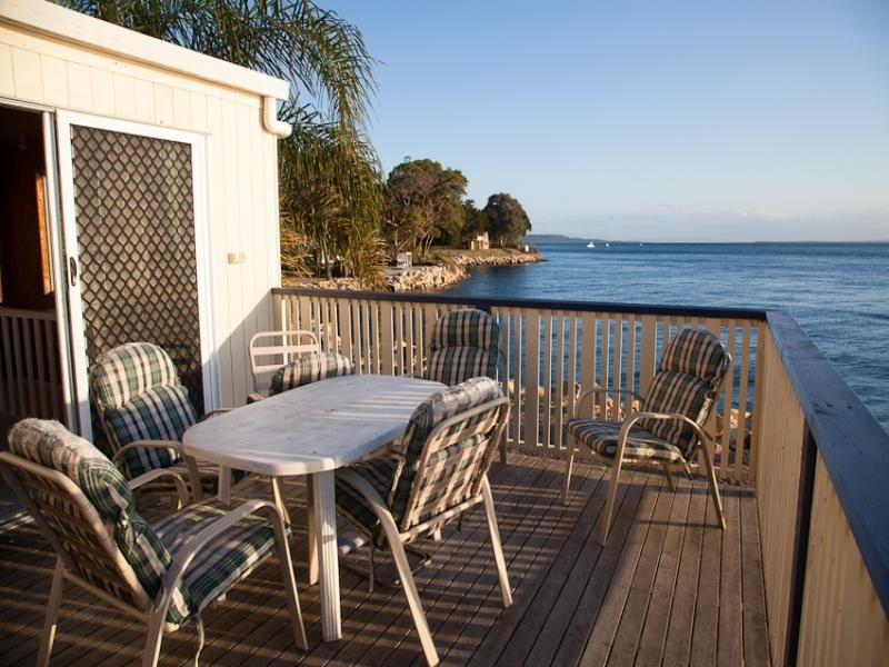 2 Birch Street, Amity Point QLD 4183