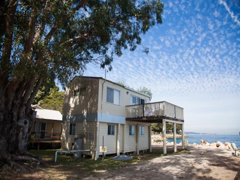 2 Birch Street, Amity Point QLD 4183