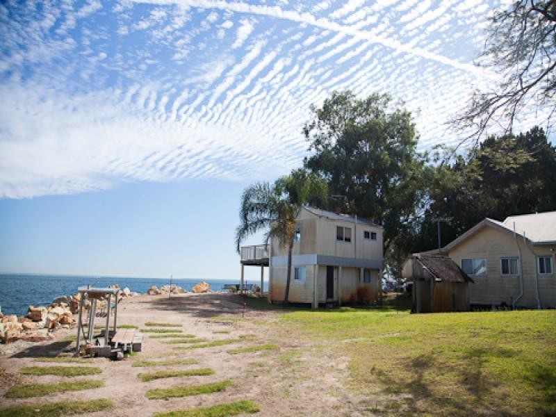 2 Birch Street, Amity Point QLD 4183