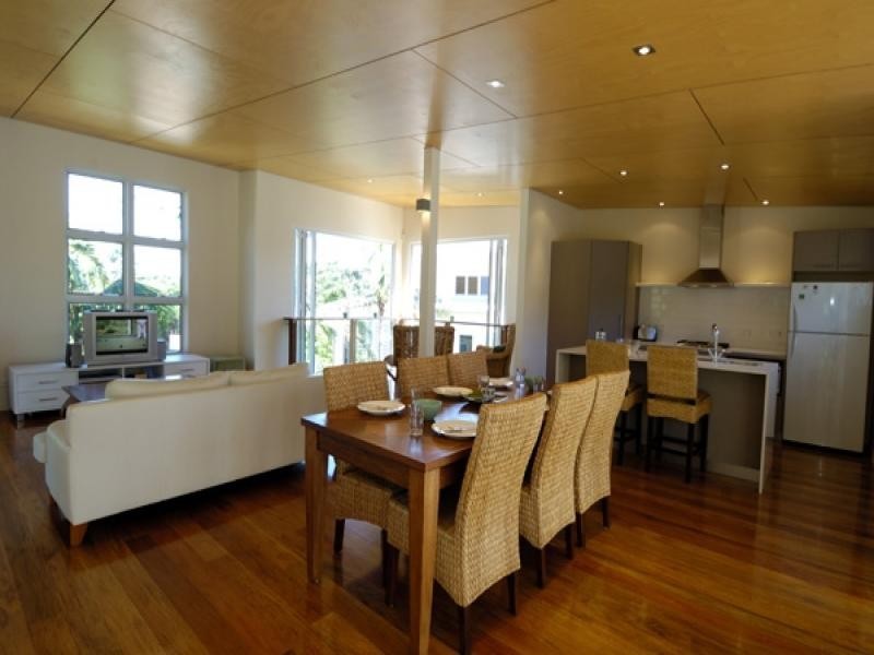 1/12 Samarinda Drive, Point Lookout QLD 4183