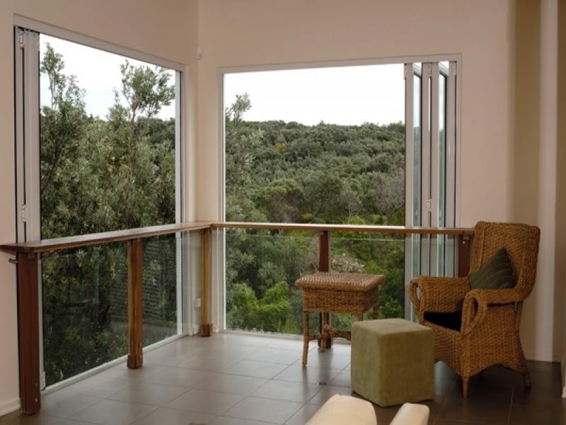 1/12 Samarinda Drive, Point Lookout QLD 4183