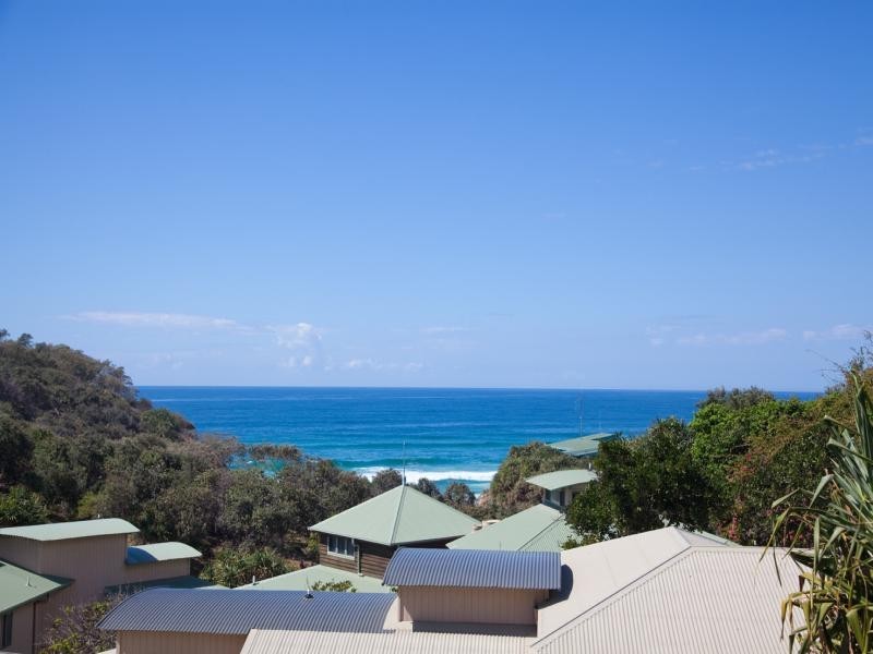 12/1-5 Samarinda Drive, Point Lookout QLD 4183