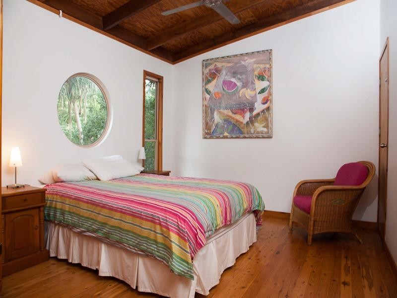 2/83 Tramican Street, Point Lookout QLD 4183