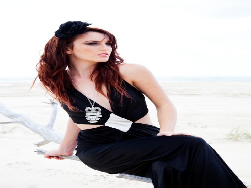 Centrepoint Shops/1 Endeavour Street, Point Lookout QLD 4183