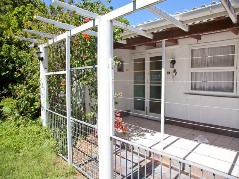 16 Yarrong Road, Point Lookout QLD 4183