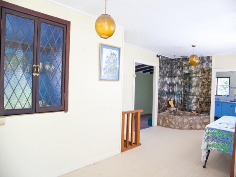 16 Yarrong Road, Point Lookout QLD 4183