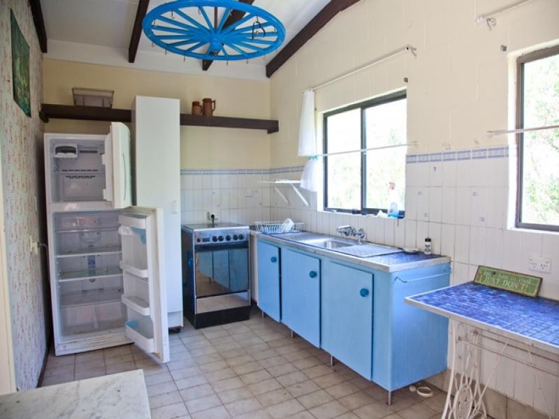 16 Yarrong Road, Point Lookout QLD 4183