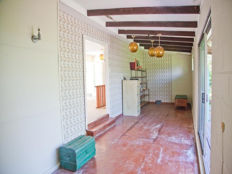 16 Yarrong Road, Point Lookout QLD 4183