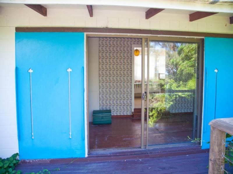 16 Yarrong Road, Point Lookout QLD 4183