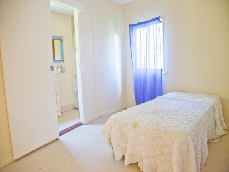 16 Yarrong Road, Point Lookout QLD 4183