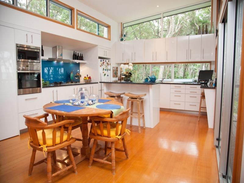 10 Old Ballow Road, Amity Point QLD 4183