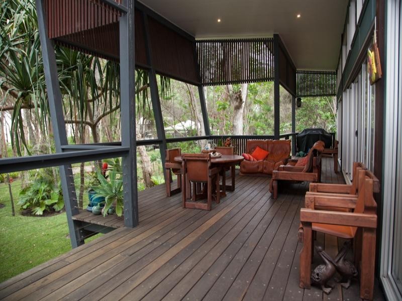 10 Old Ballow Road, Amity Point QLD 4183