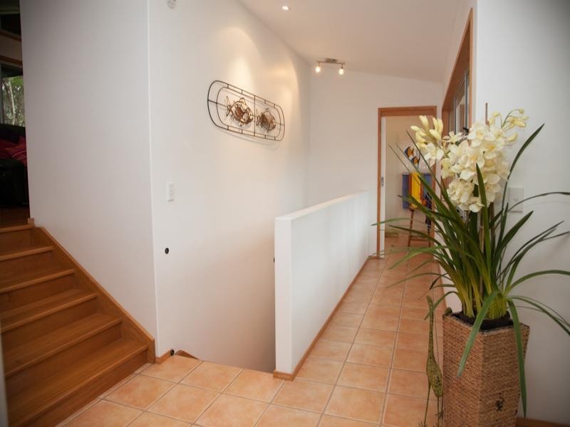 10 Old Ballow Road, Amity Point QLD 4183