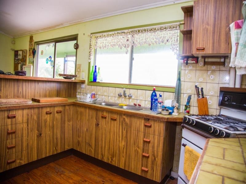 139 Dickson Way, Point Lookout QLD 4183