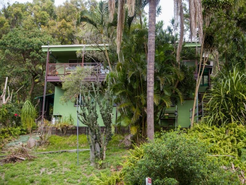 139 Dickson Way, Point Lookout QLD 4183