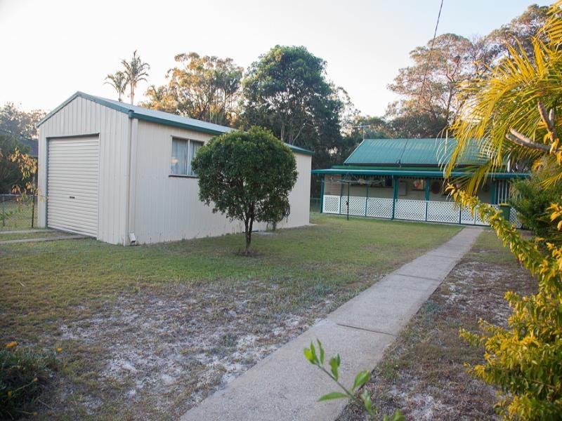 29 Kindara Street, Amity Point QLD 4183