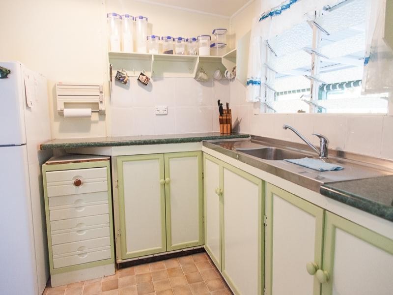 29 Kindara Street, Amity Point QLD 4183