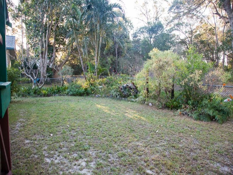 29 Kindara Street, Amity Point QLD 4183