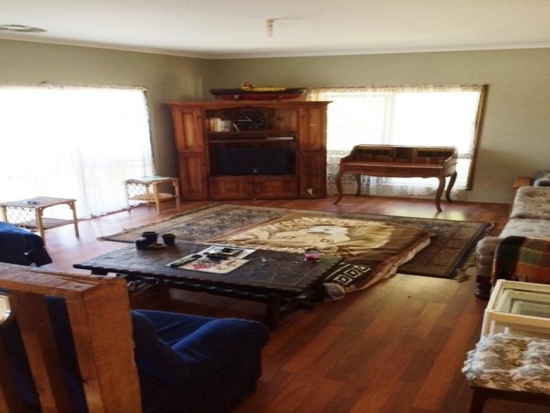 38 Gonzales Street, Amity Point QLD 4183