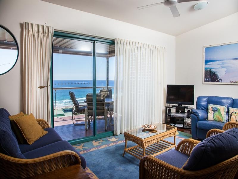 9/The Lookout Cumming Parade, Point Lookout QLD 4183