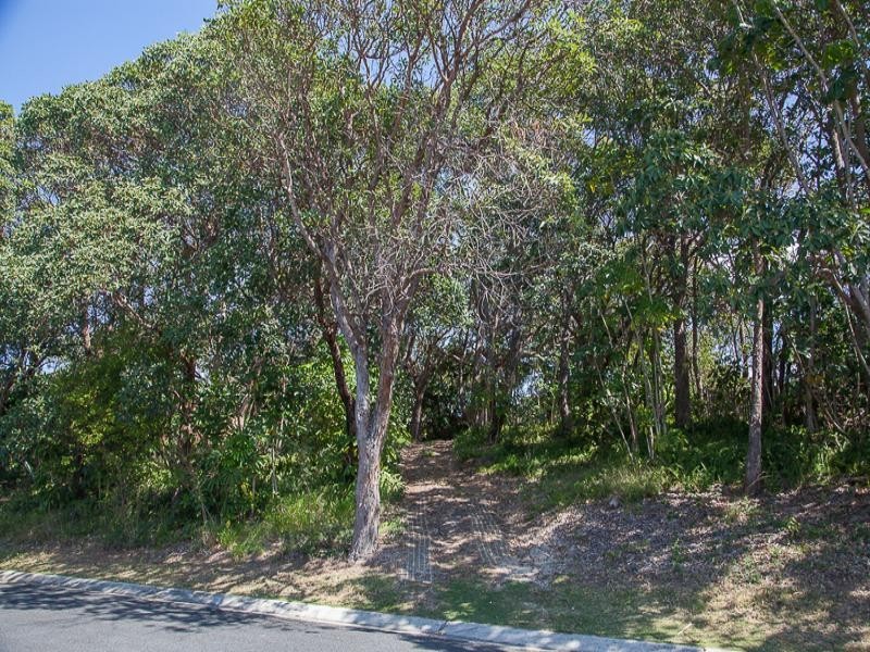 4 Galeen Street, Point Lookout QLD 4183