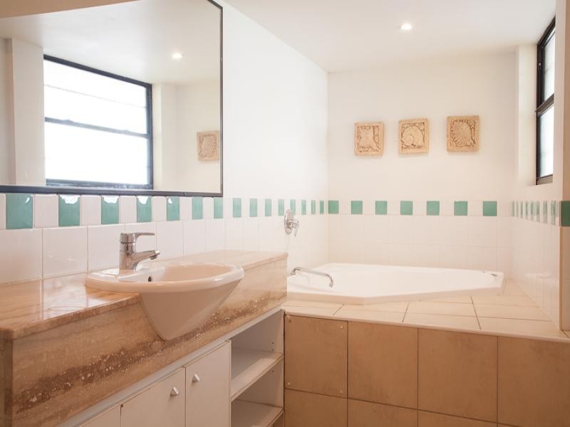 1/118 Mooloomba Road, Point Lookout QLD 4183