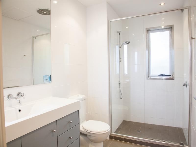 2/86 Tramican Street, Point Lookout QLD 4183