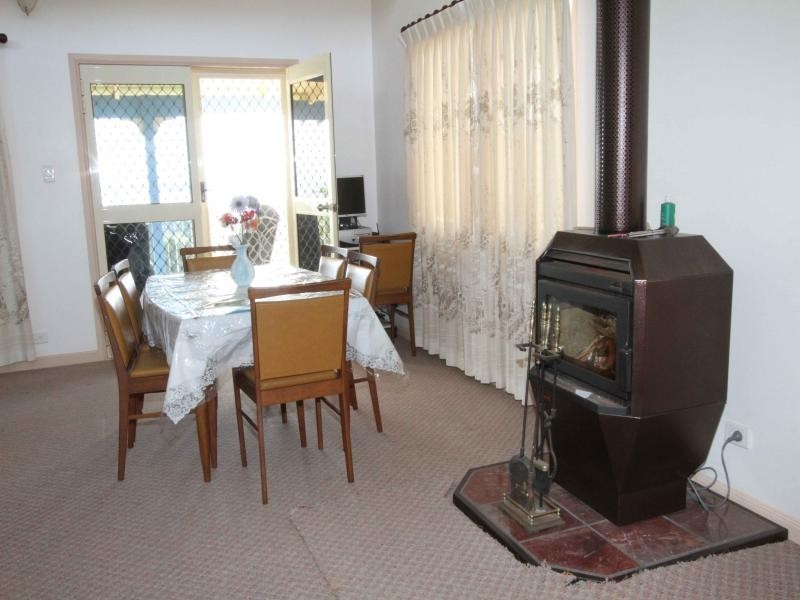 43 Rainbow Cres, Dunwich QLD 4183