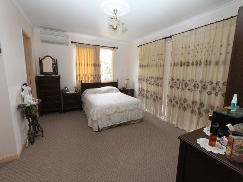 43 Rainbow Cres, Dunwich QLD 4183