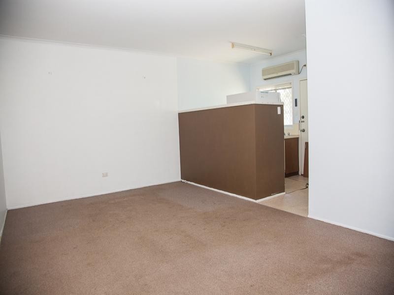 4 Barton, Dunwich QLD 4183