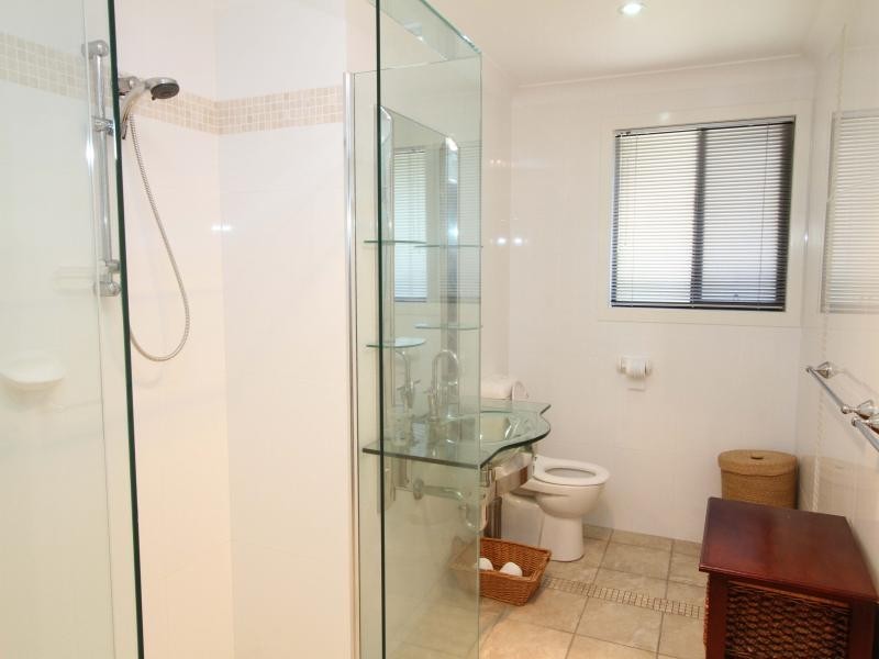 7 Merinda Cres, Point Lookout QLD 4183