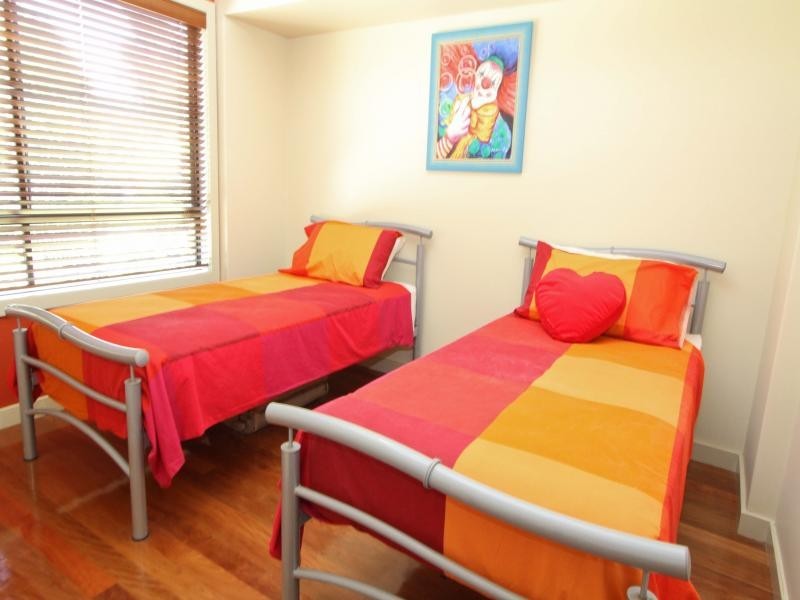 7 Merinda Cres, Point Lookout QLD 4183