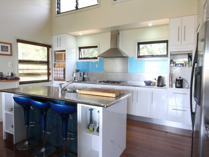 7 Merinda Cres, Point Lookout QLD 4183