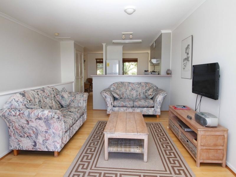 13/Pandanus Palms Cumming Pde, Point Lookout QLD 4183