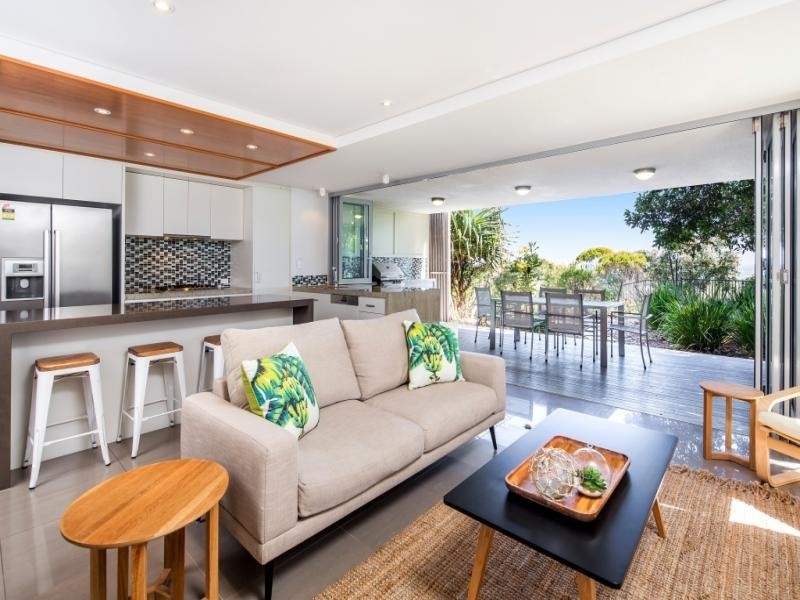 1/Waves Resort Dickson Way, Point Lookout QLD 4183