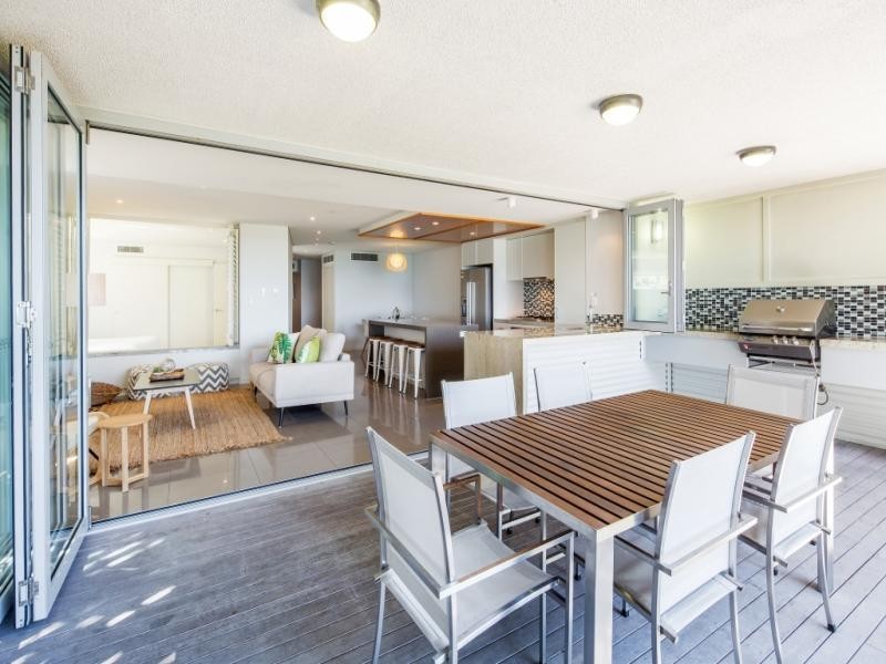 1/Waves Resort Dickson Way, Point Lookout QLD 4183