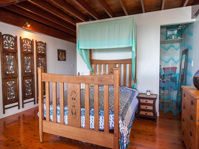 53 Rainbow Crescent, Dunwich QLD 4183