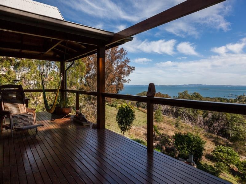 53 Rainbow Crescent, Dunwich QLD 4183