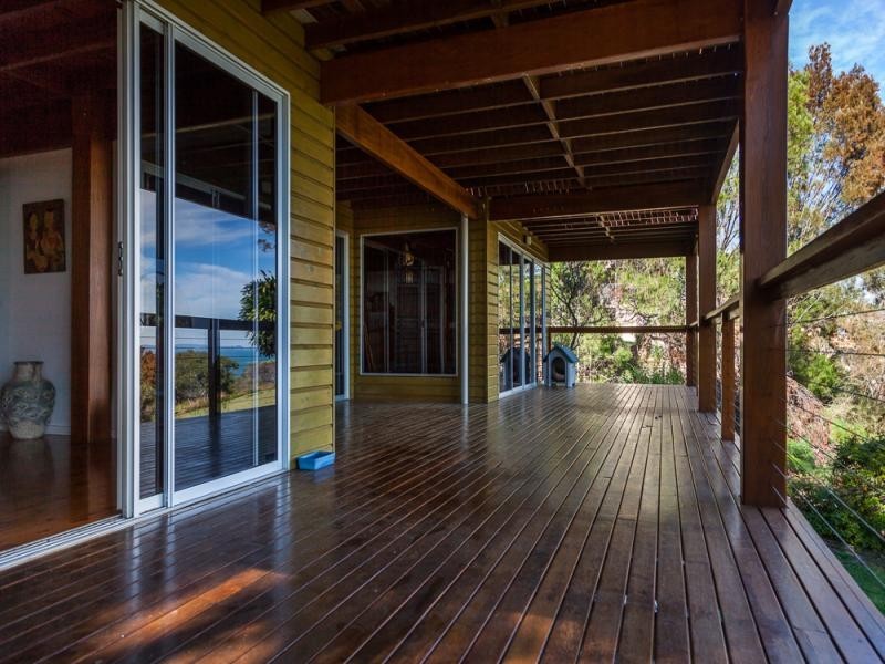 53 Rainbow Crescent, Dunwich QLD 4183